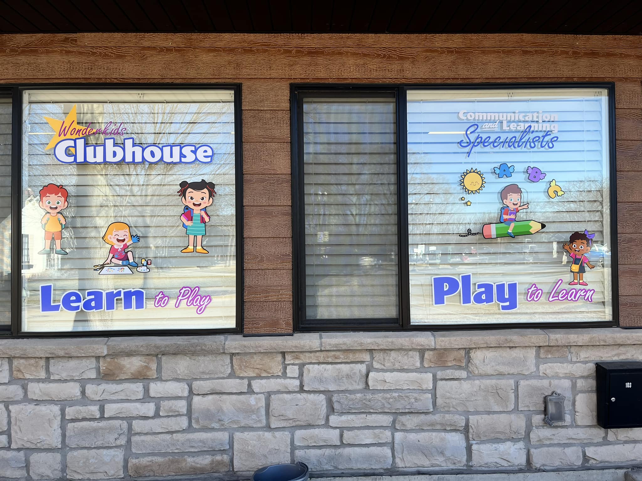 The Clubhouse – WonderBus
